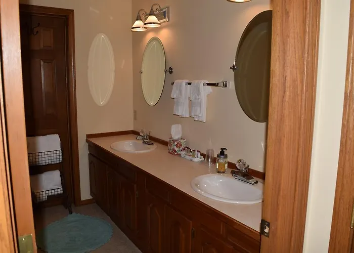 Windmill Llc Bed & Breakfast
